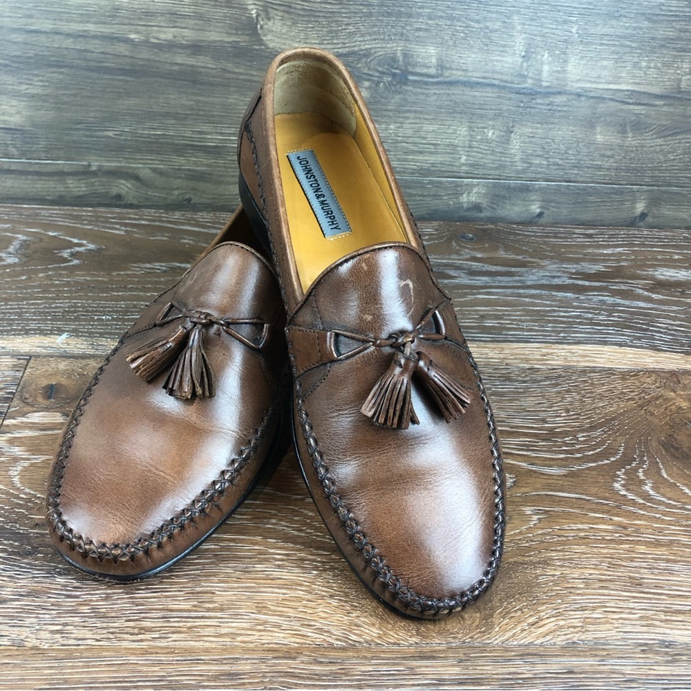 Johnston and Murphy’s Loafer Size 11 W. Brown Leather Tassel Dress Shoes.